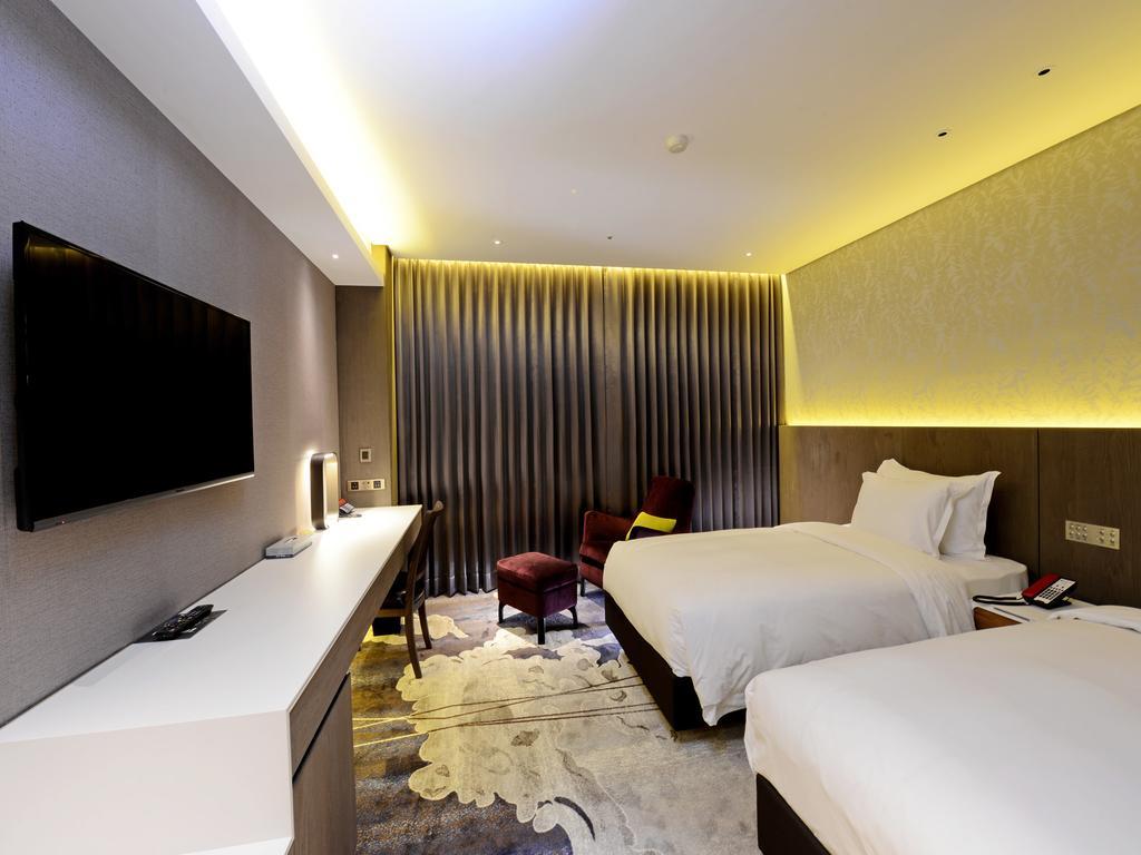 Brother Hotel Taipei Exterior foto